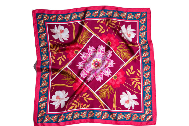esarfa din matase roz cu imprimeu floral
